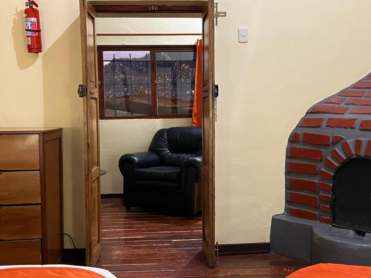 Hotel Hostal Andenes De Alabado Cusco Exterior foto