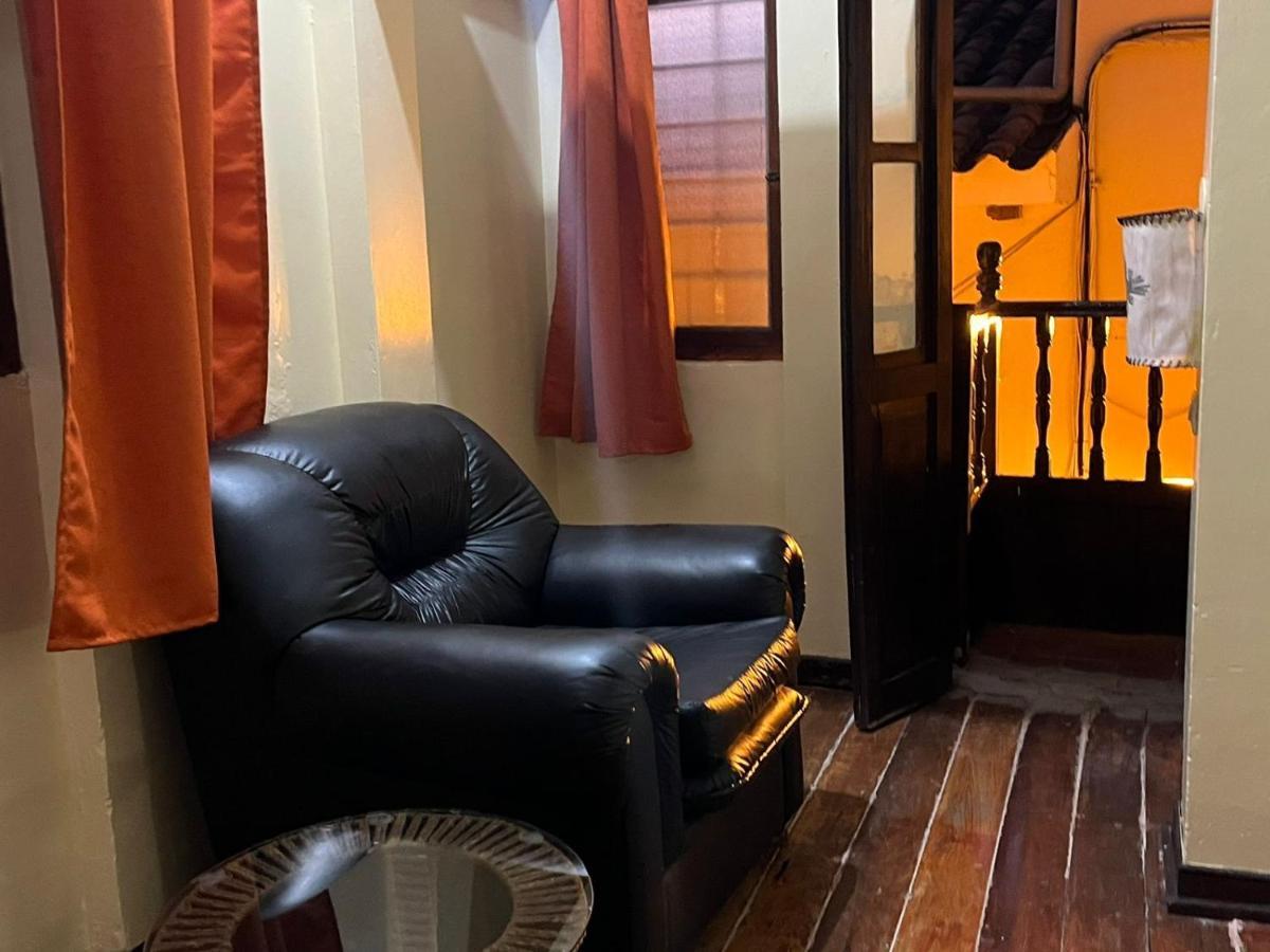 Hotel Hostal Andenes De Alabado Cusco Exterior foto